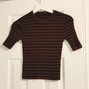 Uniqlo Brown Striped Crew Neck Sweater